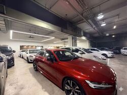 Carros Centre (D25), Factory #548767641